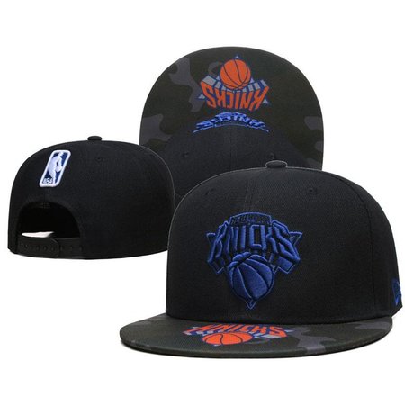 New York Knicks Snapback Hat